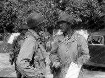Major Général William Willis Eagles - Général Jonathan Waverly Anderson. Hotel Miramar à Fedala, le 11 novembre 1942.