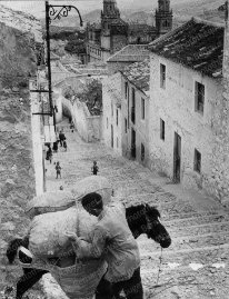 Jaen Photothèque Bernard Rouget / © ADAGP Paris
